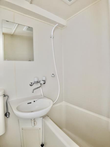 シンプルな造りです。