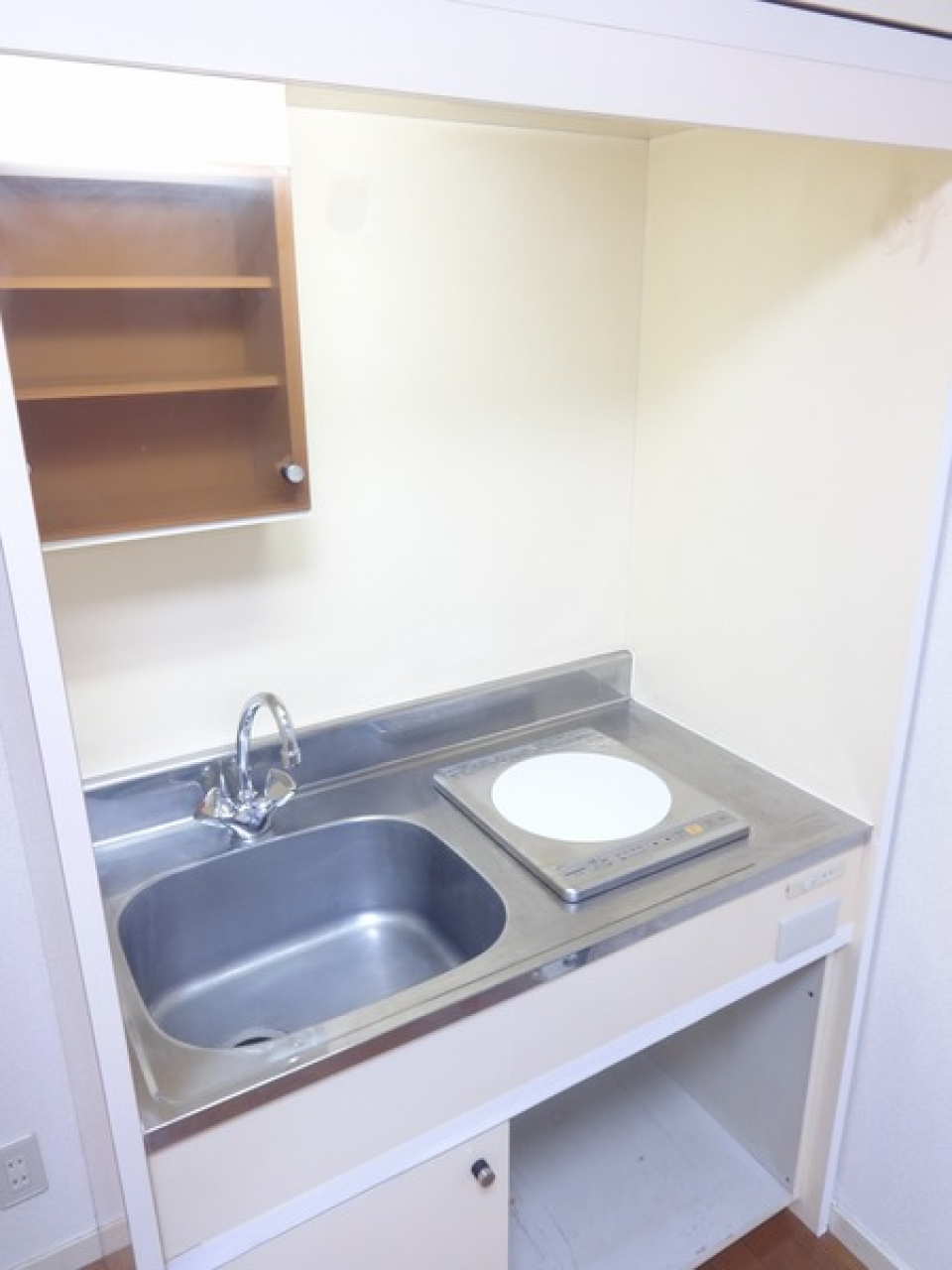 １口のIHコンロが設置されています。