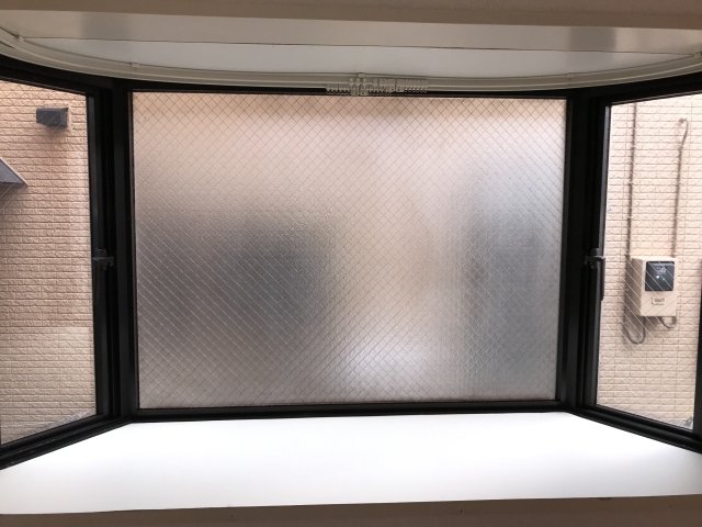 南向きに出窓が付いています。