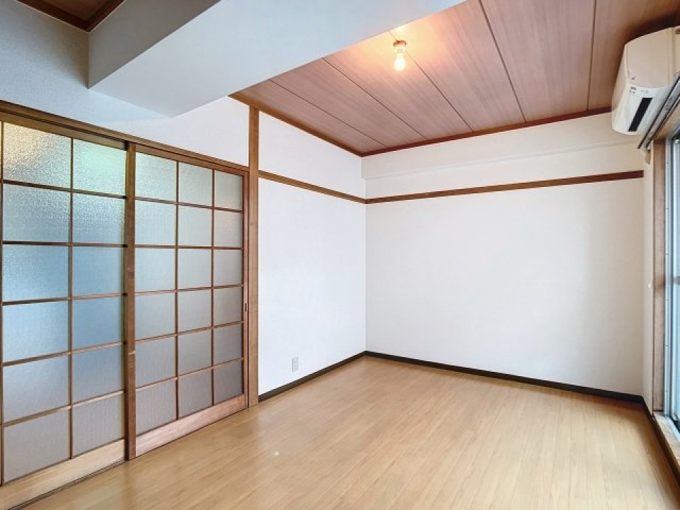 エアコンも完備しているので、季節問わず快適に過ごせそうです。