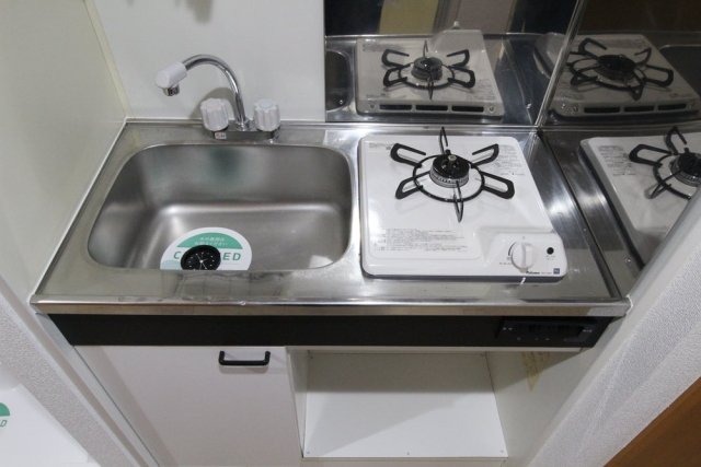 1口ガスコンロです。野菜はどうやって切ろうかな。