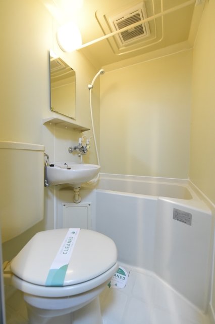 ３点式ユニットタイプです。