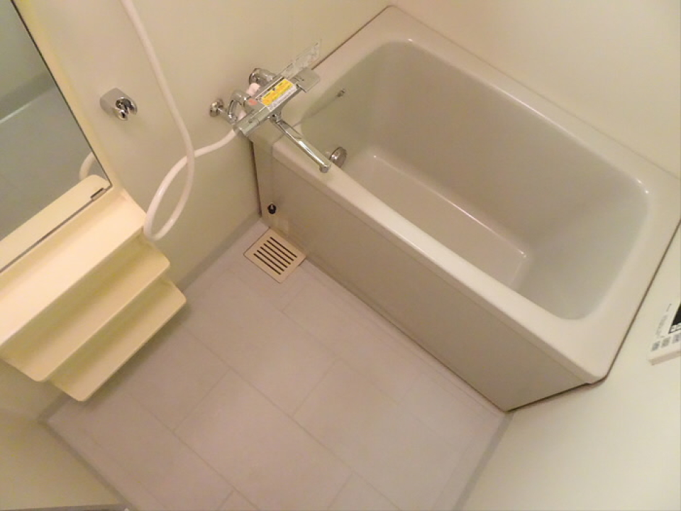 シンプルな浴室です。