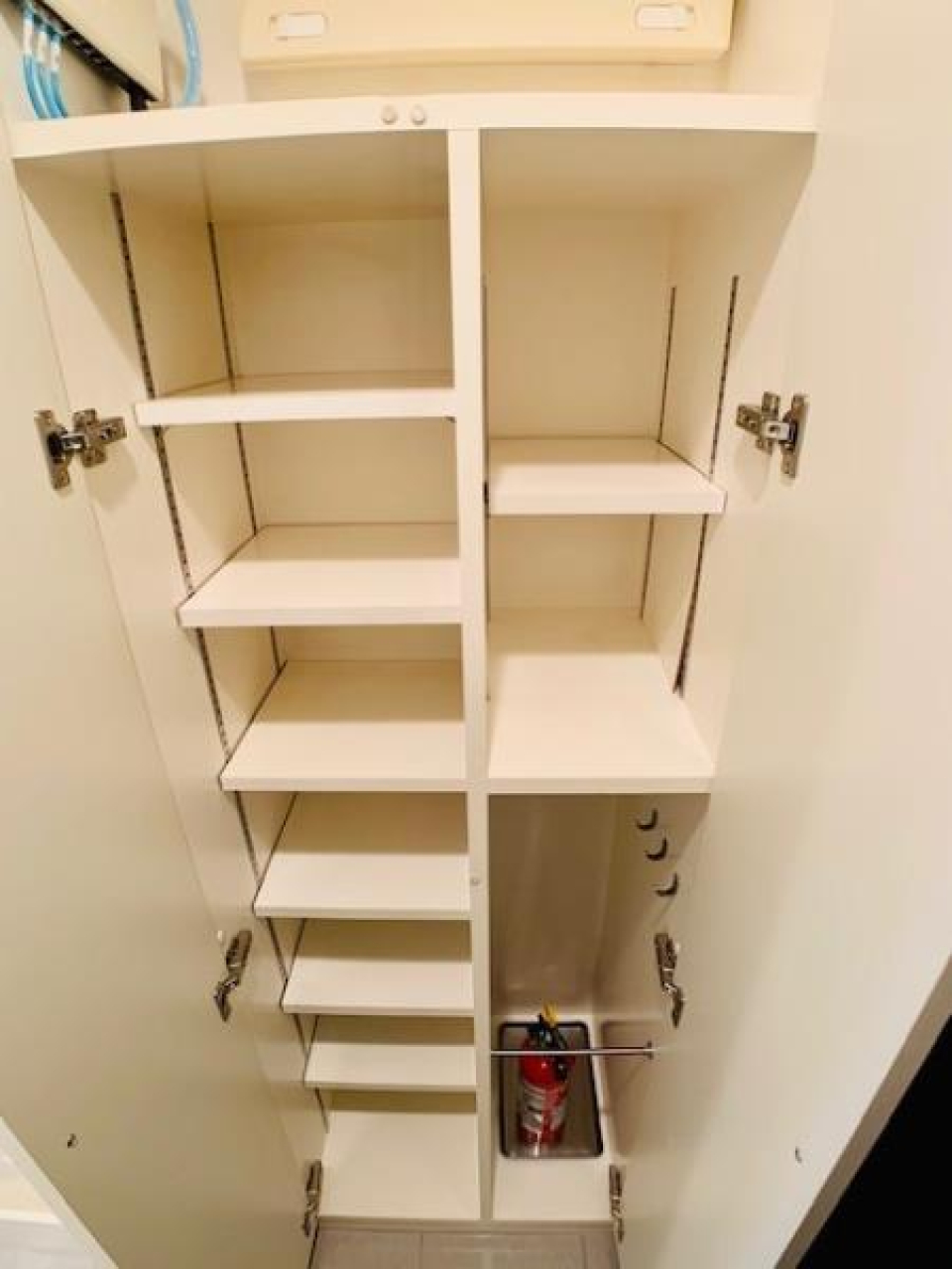 1人暮らしにはちょうどいい容量のシューズボックスです。