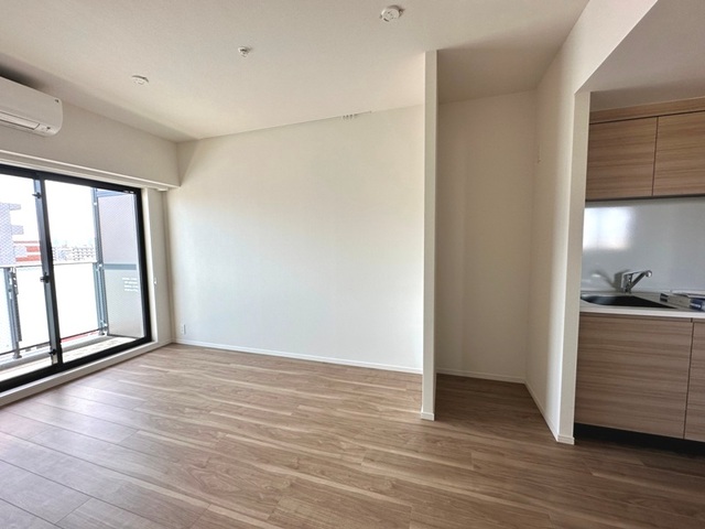 キッチン横に冷蔵庫を置くことができます。
※写真は同タイプ住戸です。