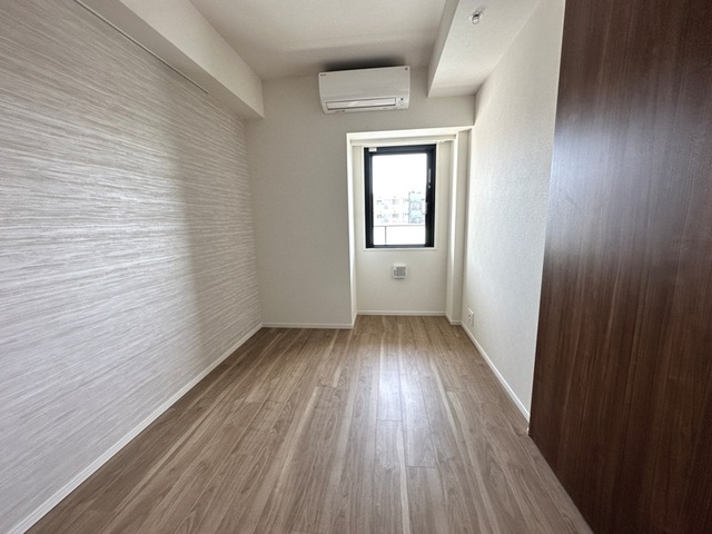 ６帖の洋室です。
※写真は同タイプ住戸です。