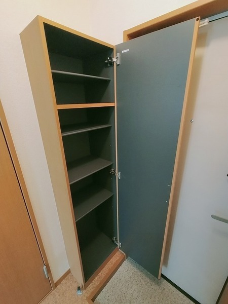 玄関にはシューズボックスが付いています。