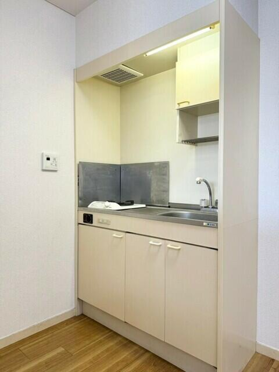 1口のガスコンロが設置されています。