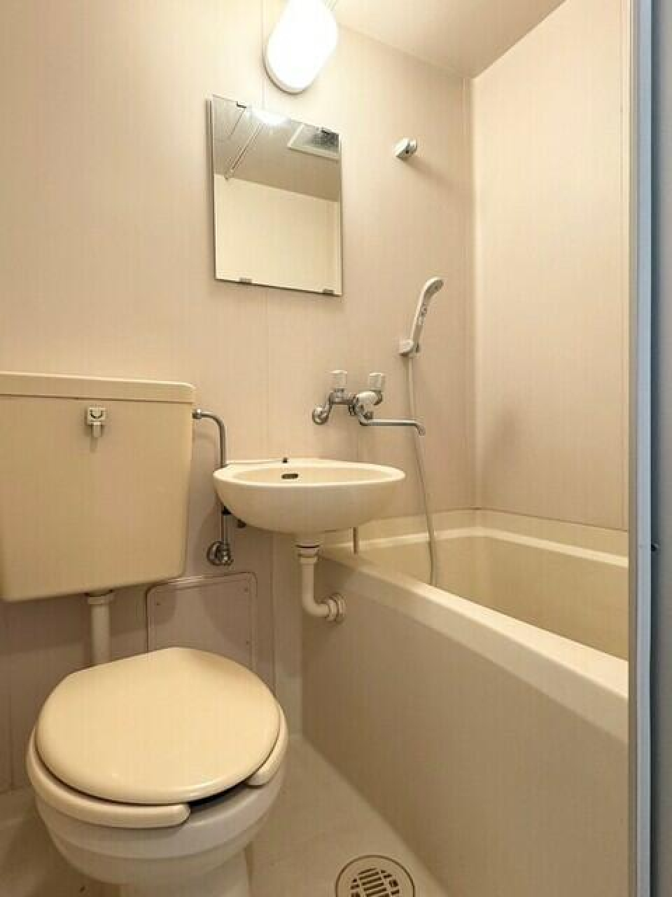 ３点のユニットバスです。