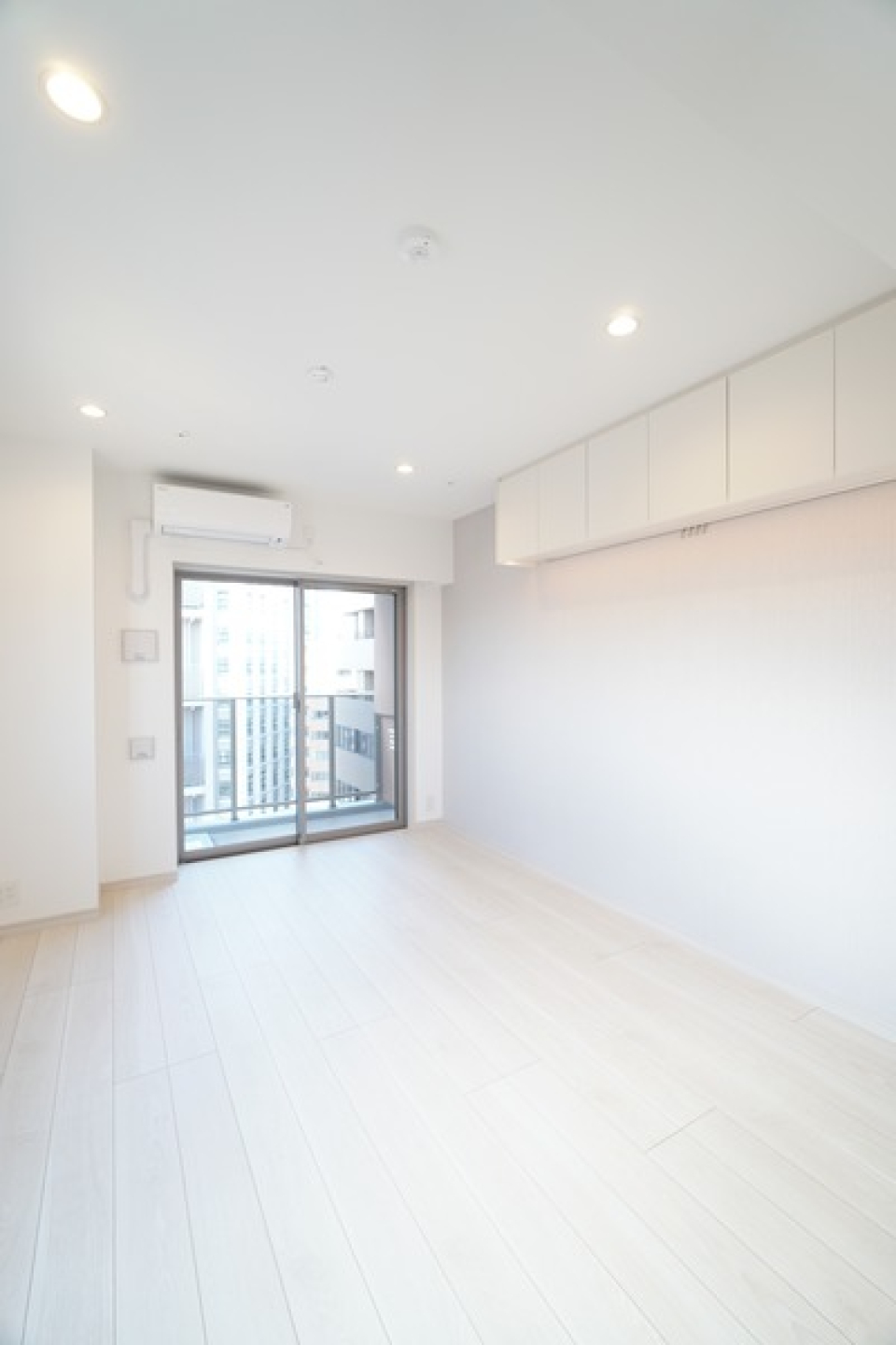 まっしろ空間の1Kです。