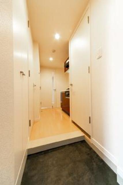 玄関からの様子です。
※写真は同タイプ住戸です。