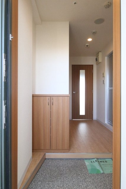 玄関からの様子です。