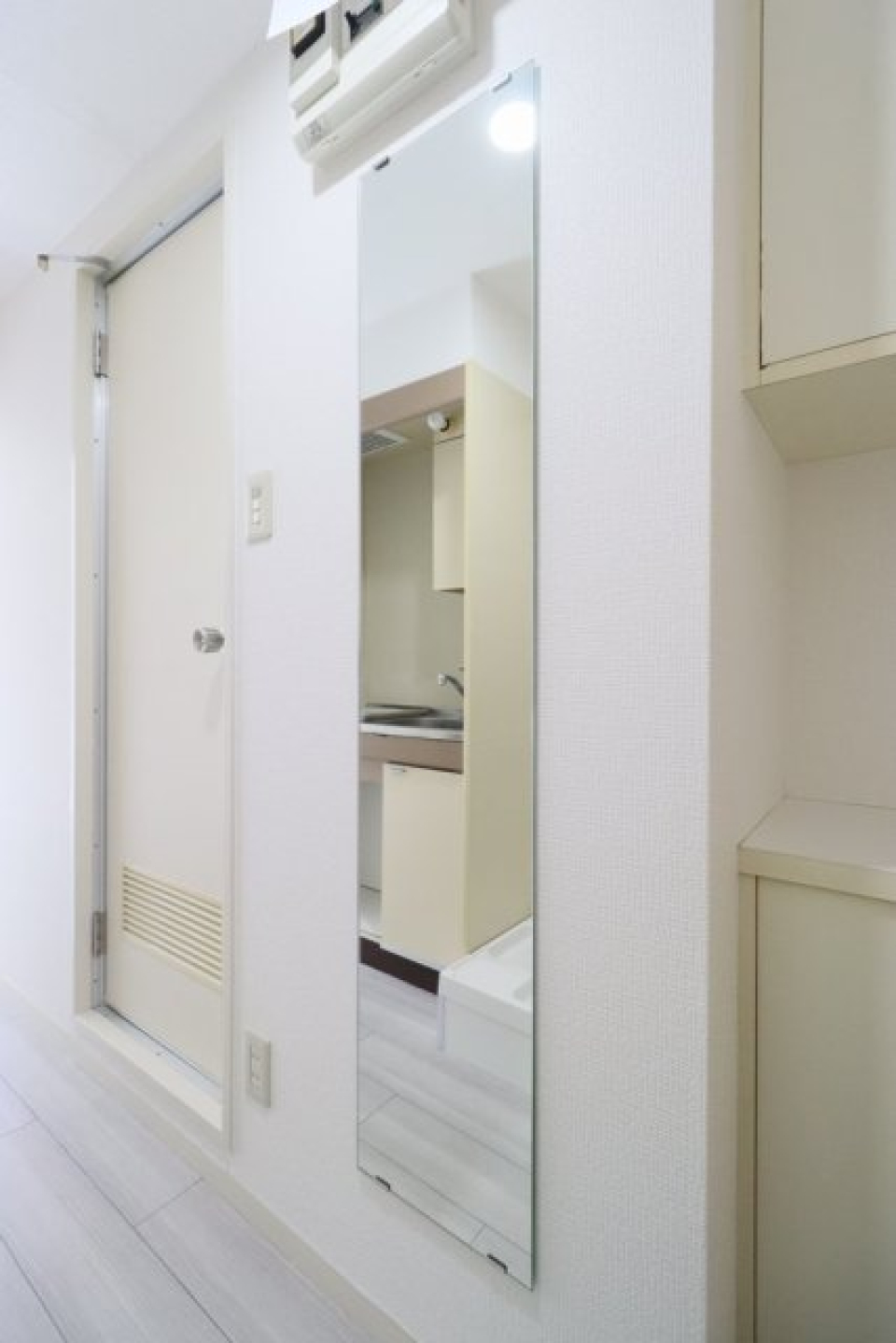 出発前に今日のコーディネートをチェック。