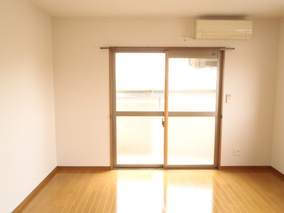 南面採光で陽当たり抜群