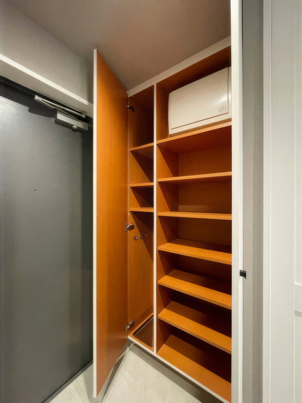 たっぷり入るシューズボックス。