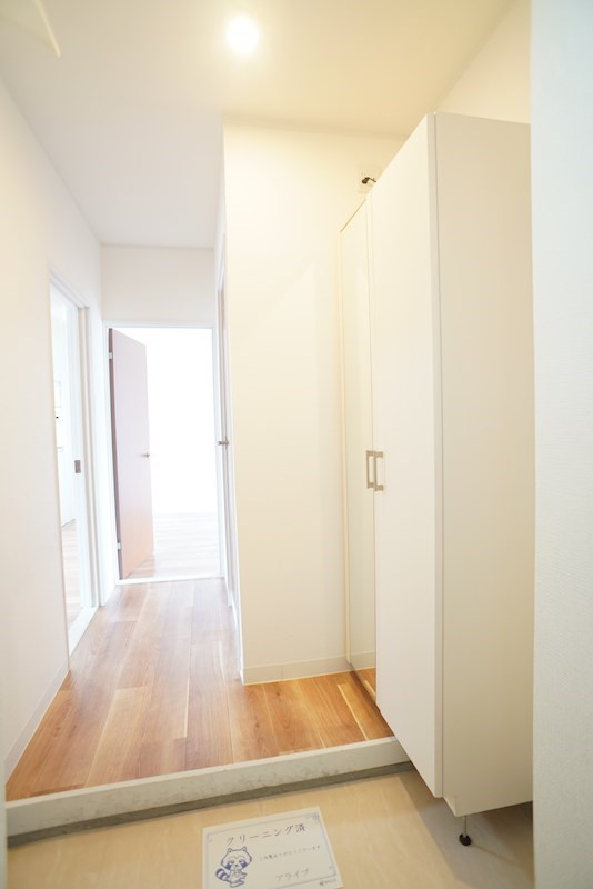 玄関
大きめのシューズボックス