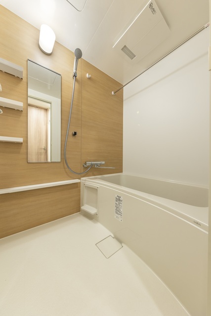浴室です。シンプルな造りです。
※写真は同タイプ住戸です。