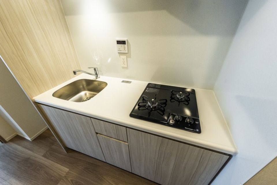 2口のガスコンロ付きです。
※写真は同タイプ住戸です。