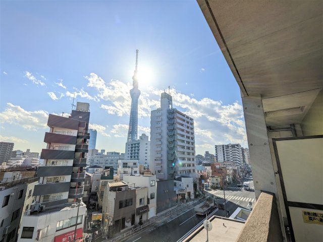 展望です。見晴らしが良く、スカイツリーもよく見えます。