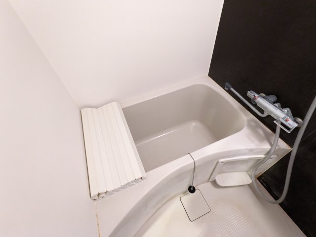 浴室です。シンプルな造りです。