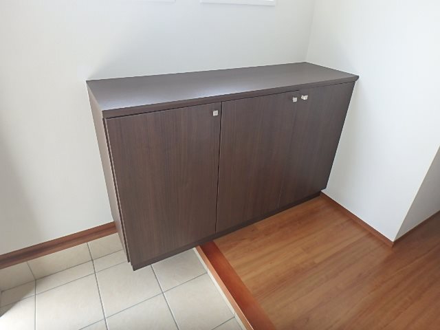 家族で住むには嬉しい大きいシューズボックス。玄関を常にすっきり片づけられます。
ボックスの上には雑貨などを飾って玄関もおしゃれにできそうです！