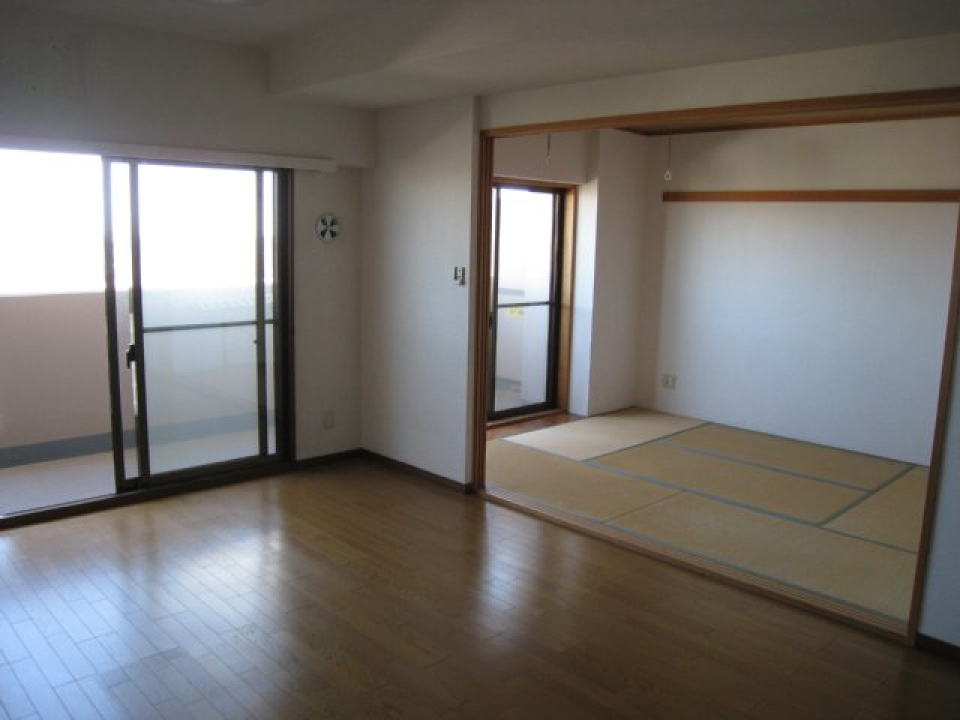 リビング　12帖