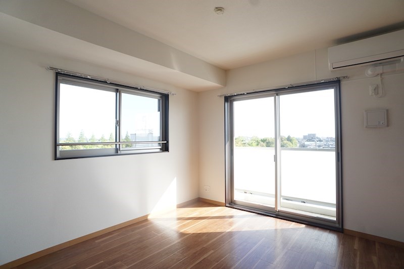 角部屋ならではの二面採光