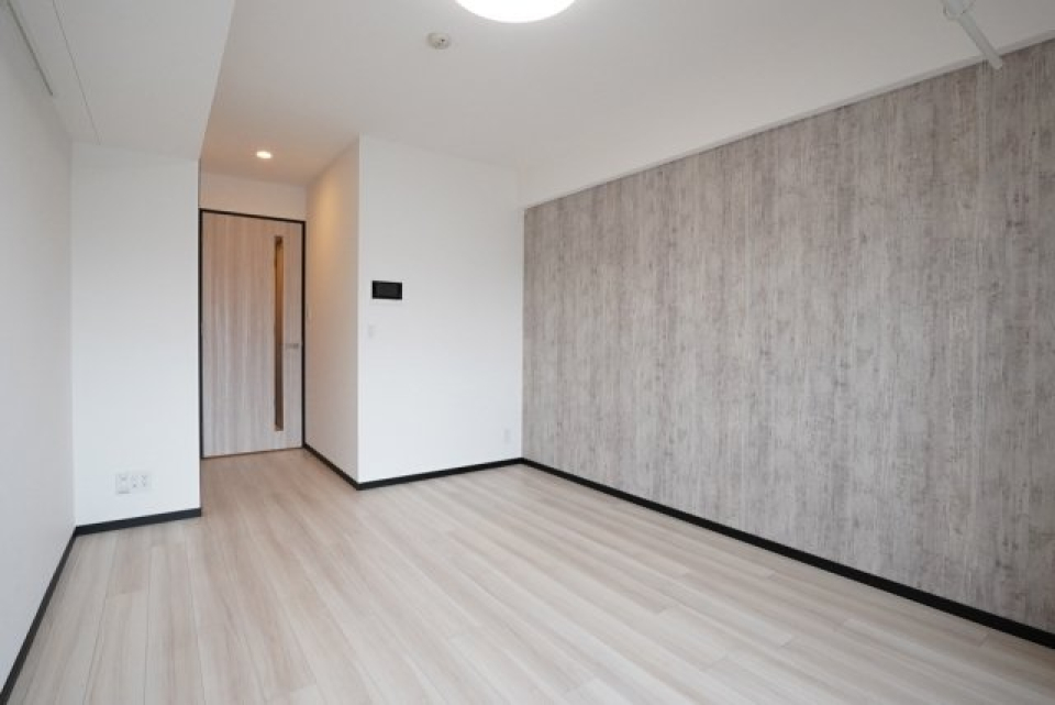 モダンなアクセントウォールで上品な雰囲気です。