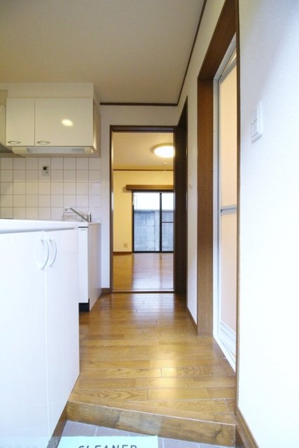 玄関からの様子です。