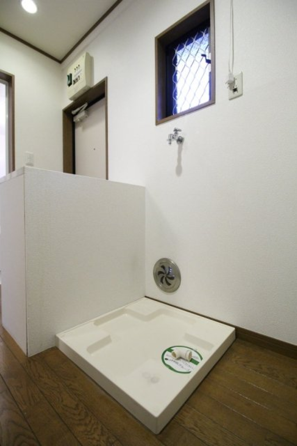 室内洗濯機置場です。