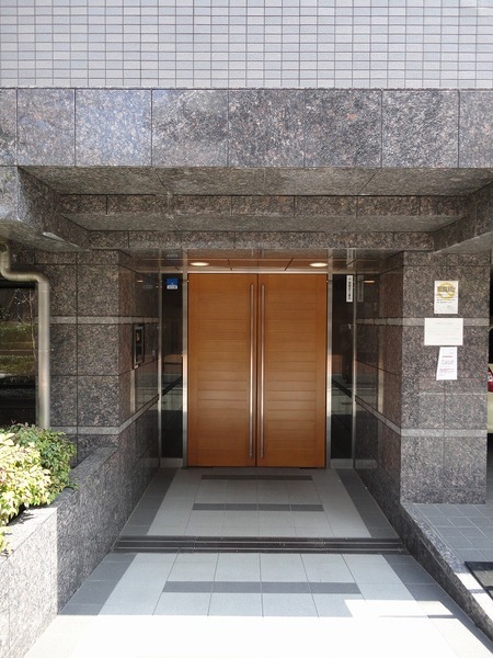 エントランスがおしゃれです