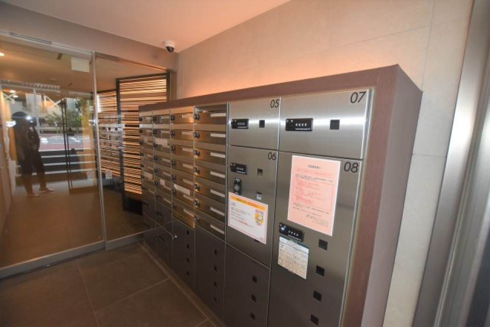 ポスト＆宅配ＢＯＸです。
その他共有部分
