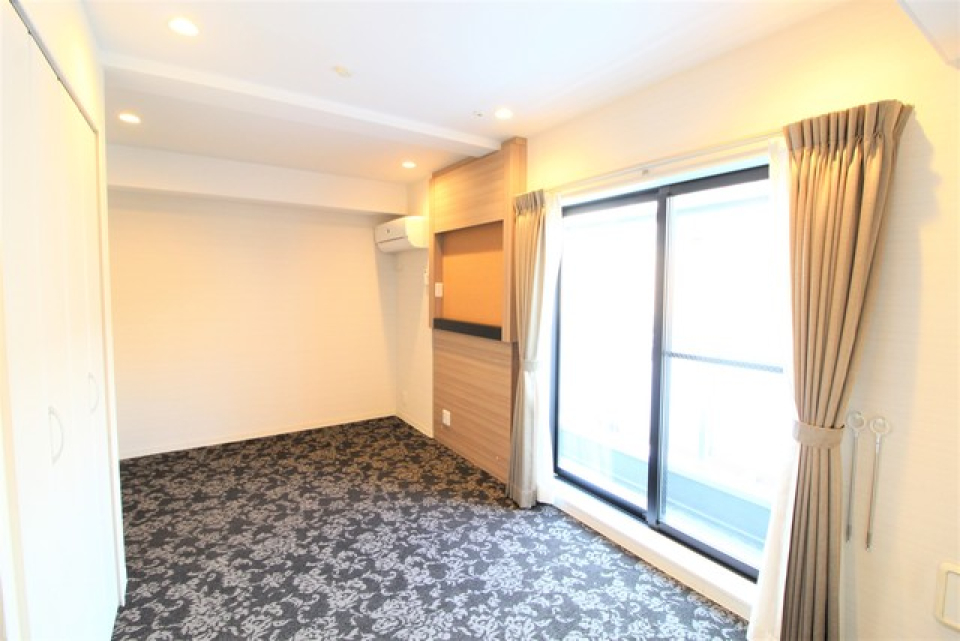 9.8帖の洋室です。