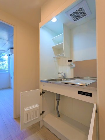 収納は仕切りがないタイプなので、たっぷり入りそう。