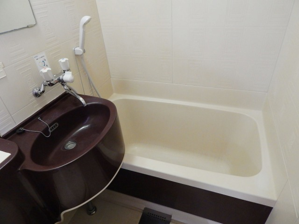 お掃除が楽な3点ユニットバスです。