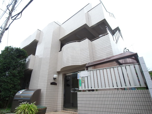 外観はしっかりした造り