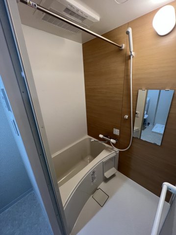 浴室です。シンプルな造りです。