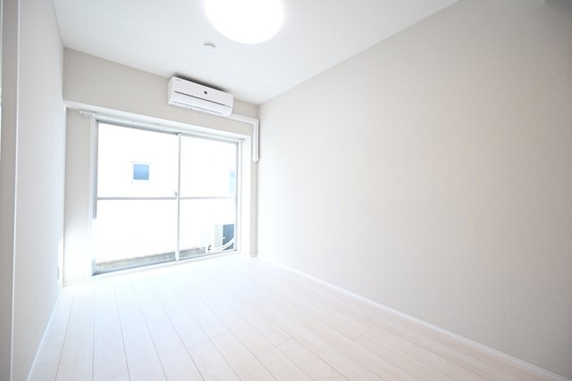 明るい日差しが入ります