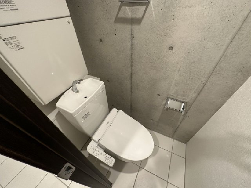 打ちっぱなしのコンクリートがワンポイント。