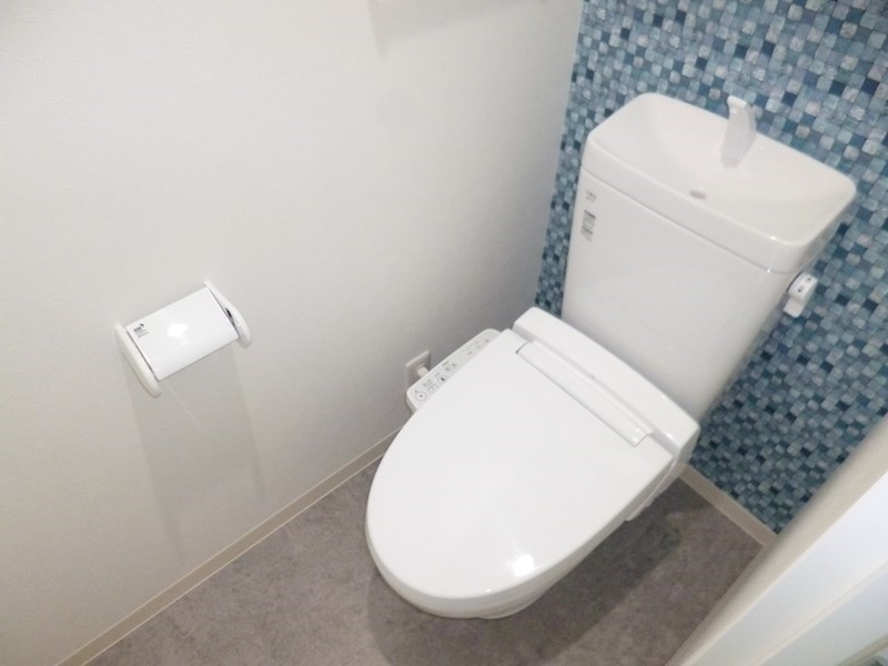トイレは温水洗浄機能付き
