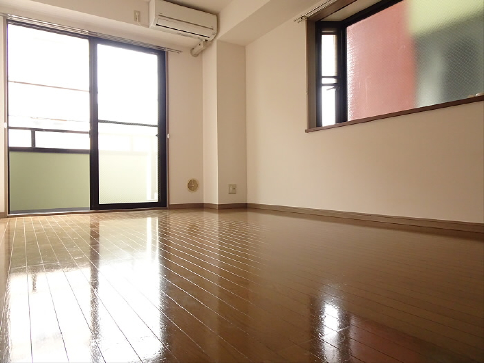 角部屋でプライバシーの確保ができるのもポイントですね