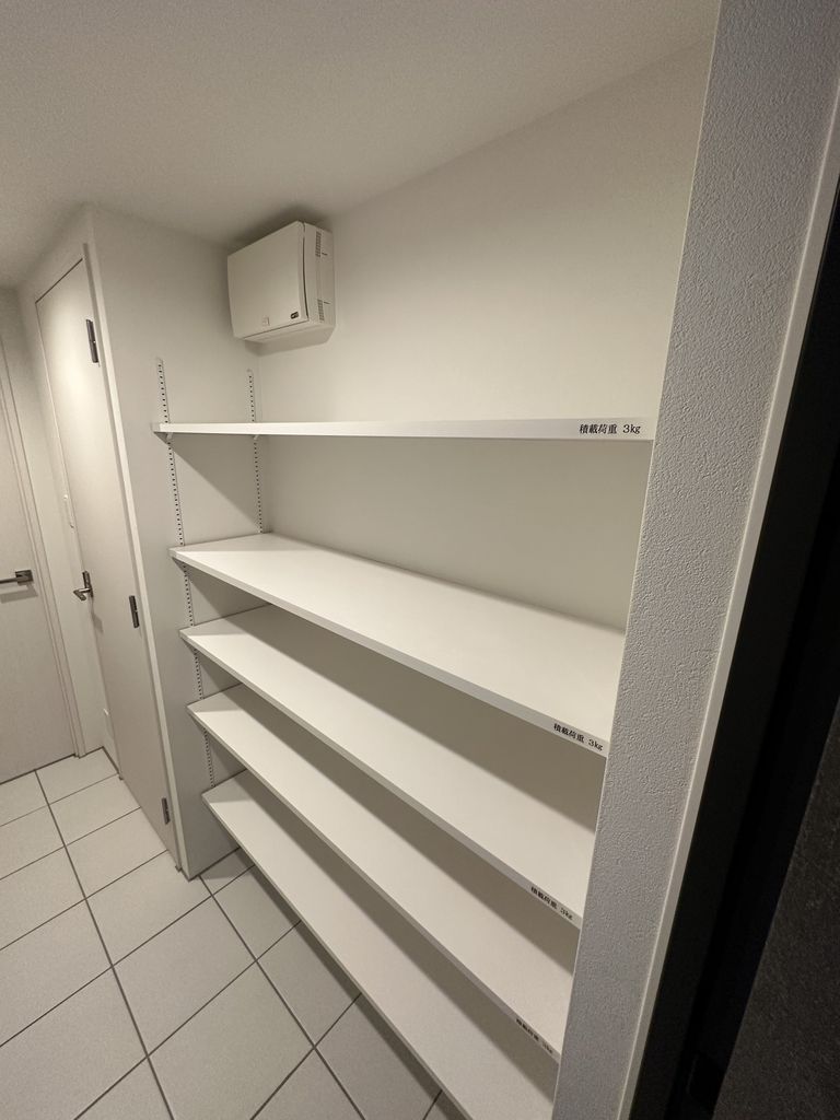 シューズボックス