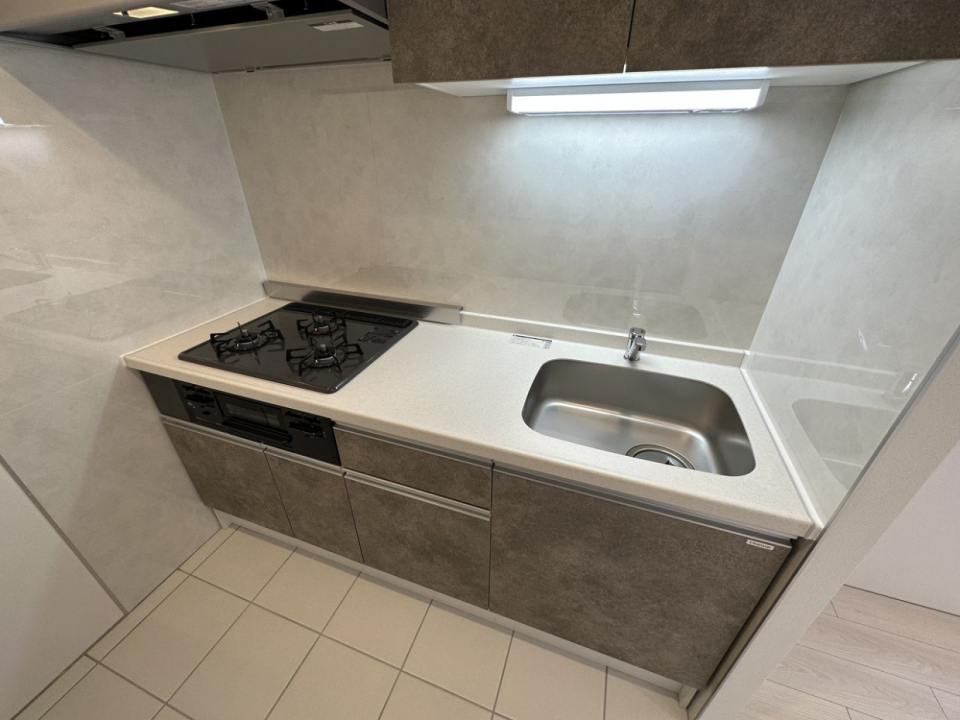 キッチン
3口のガスコンロ付きです。