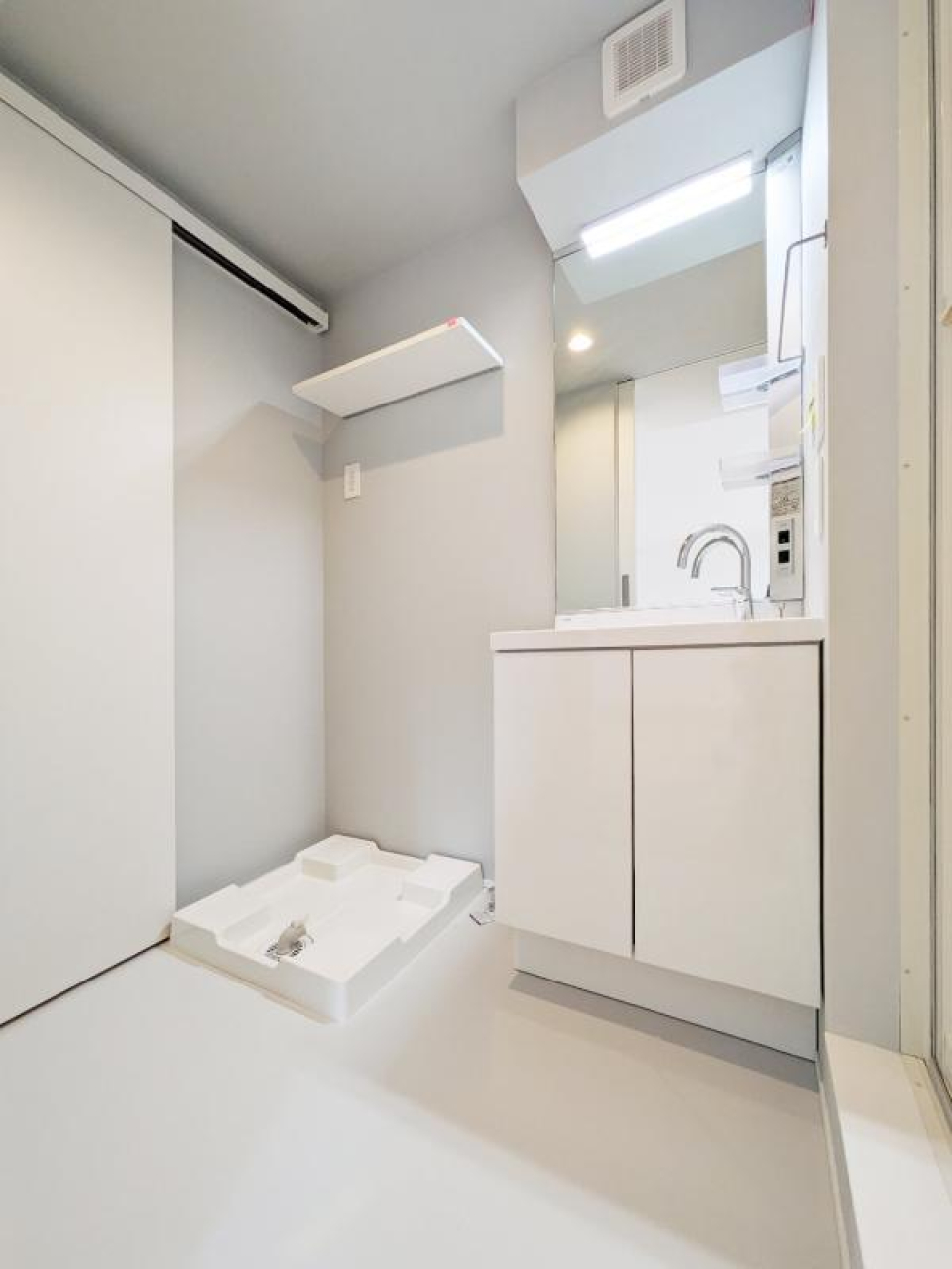 室内洗濯機置き場・洗面台