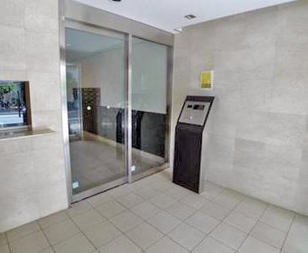 オートロックで安心です