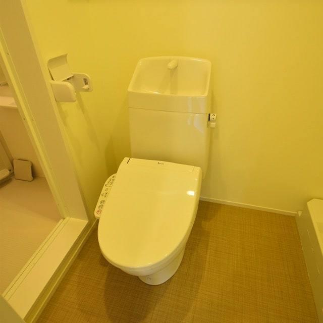 トイレは温水洗浄便座です