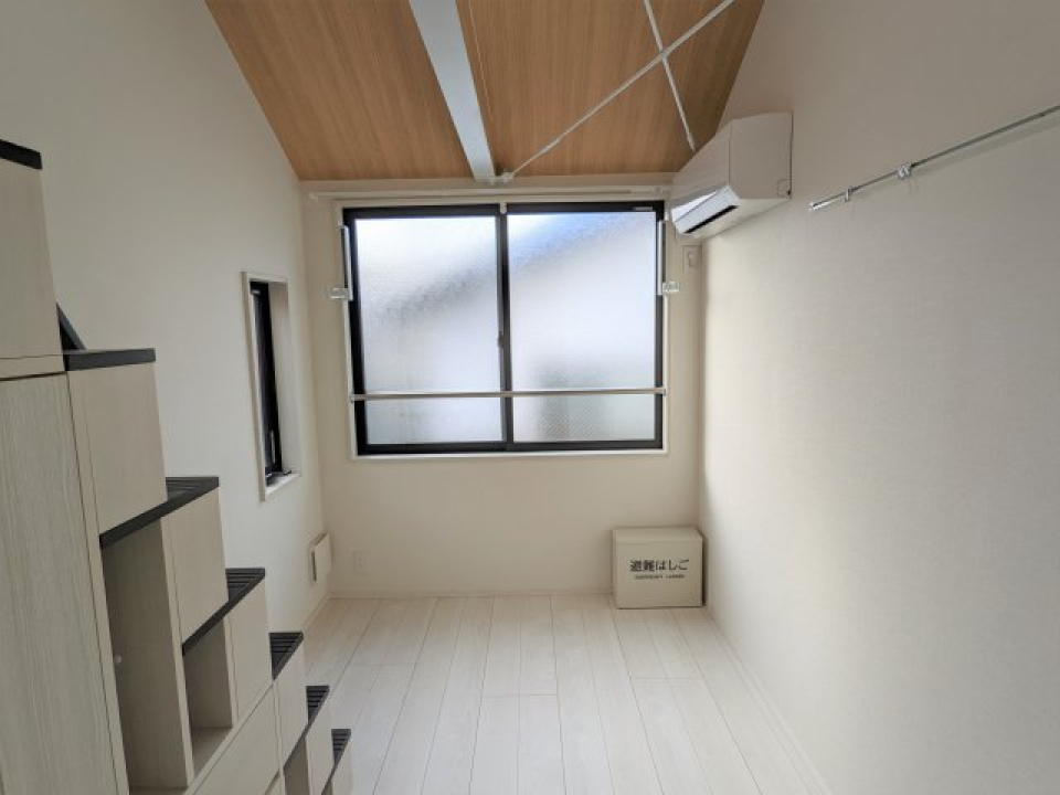 この階段をどう活かすかがセンスの見せどころ