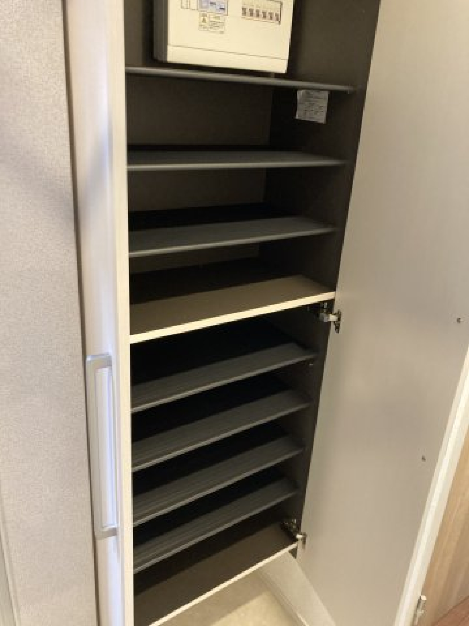 シューズボックス