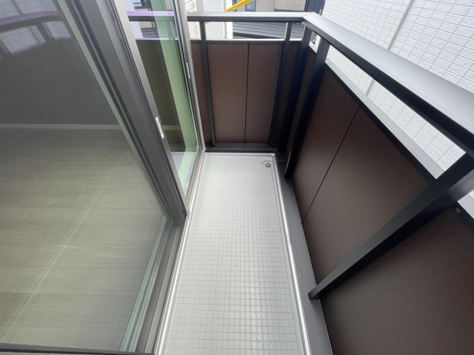 ベランダは日当たり良好です