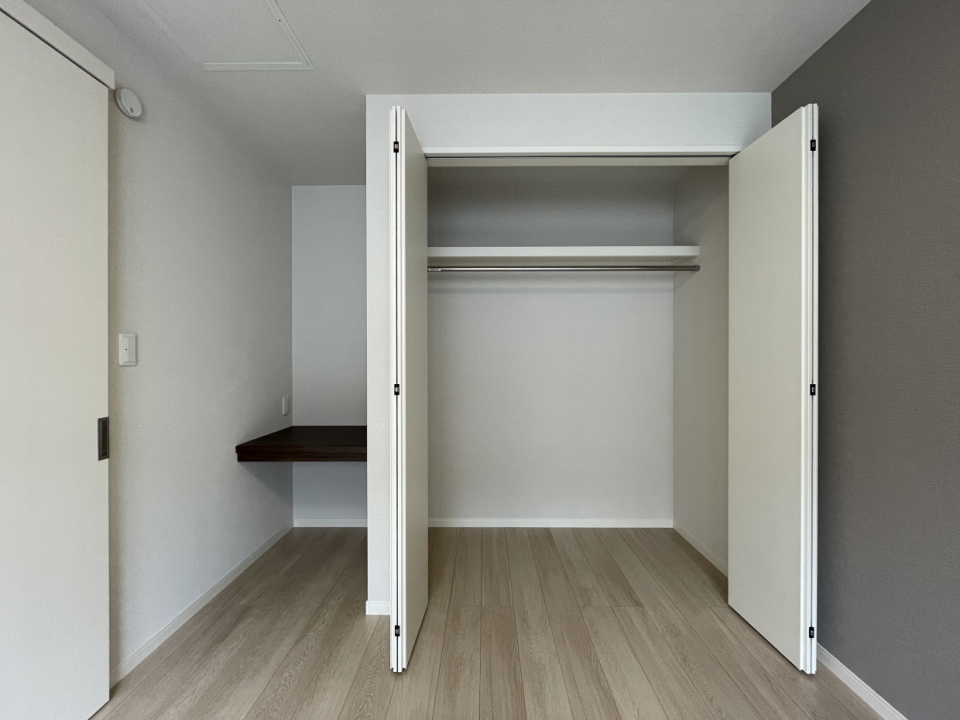 クローゼットと棚付きです。